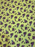 Vâscoza imprimată este una dintre cele mai versatile țesături pentru sezonul cald, fiind apreciată pentru aspectul estetic și senzația naturală pe care o oferă pielii.